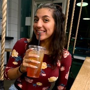 Meet your Posher, Christina